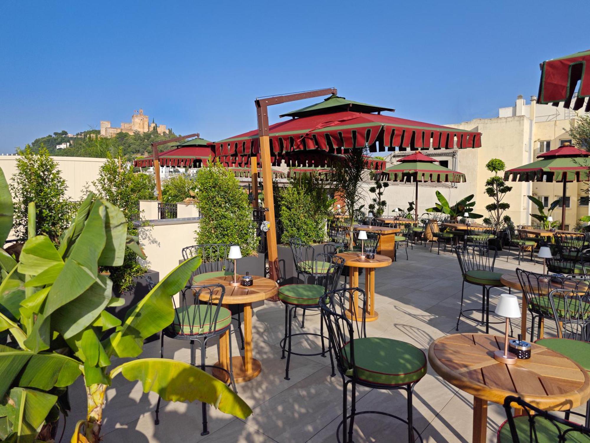 Palacio Gran Via, A Royal Hideaway Hotel กรานาดา ภายนอก รูปภาพ