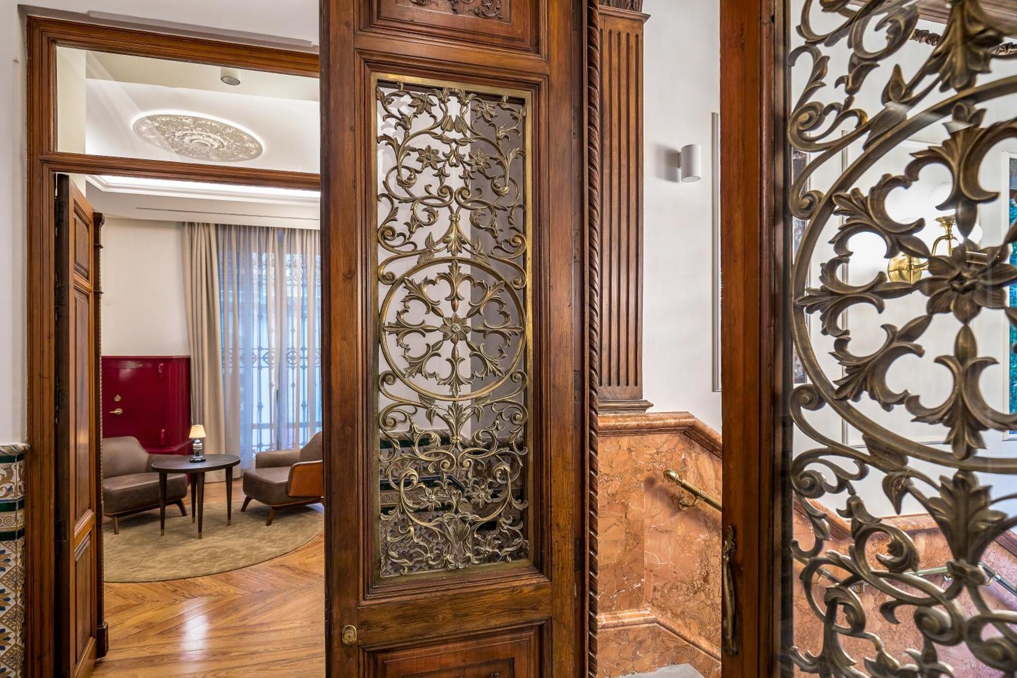 Palacio Gran Via, A Royal Hideaway Hotel กรานาดา ภายนอก รูปภาพ