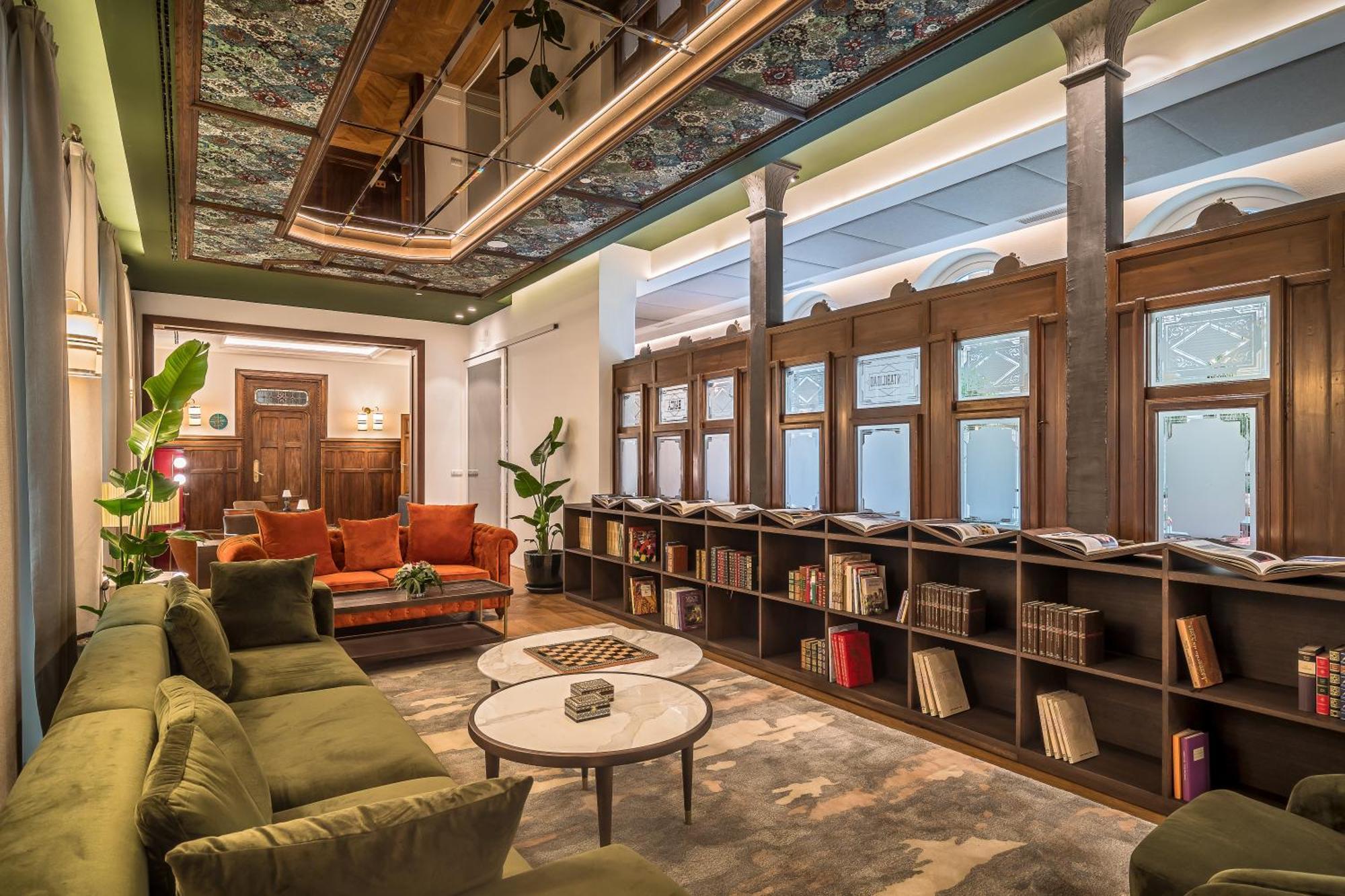 Palacio Gran Via, A Royal Hideaway Hotel กรานาดา ภายนอก รูปภาพ