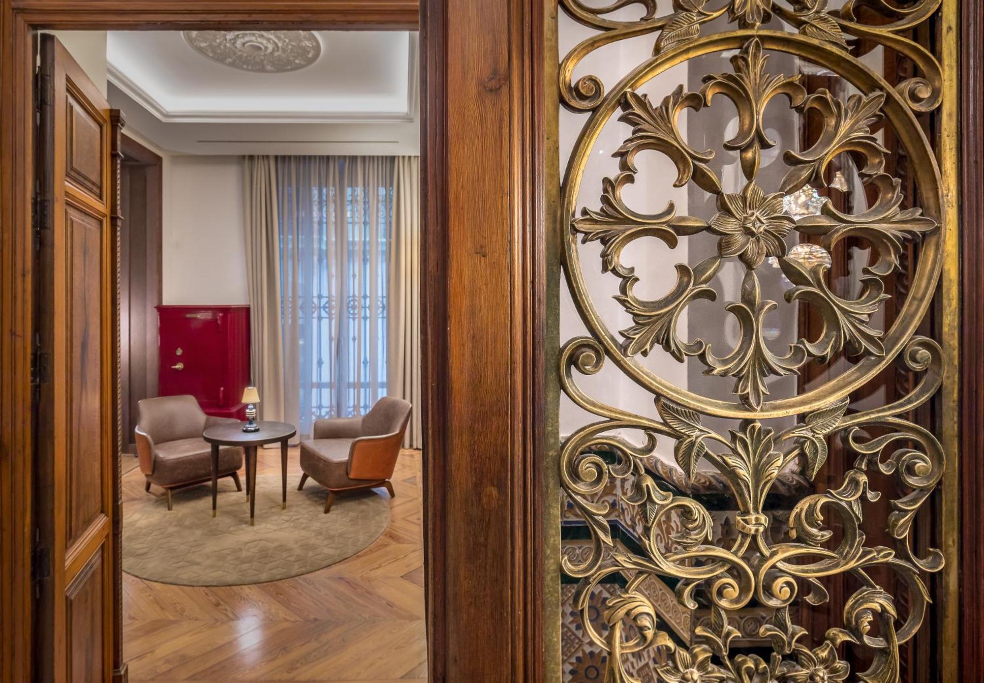 Palacio Gran Via, A Royal Hideaway Hotel กรานาดา ภายนอก รูปภาพ