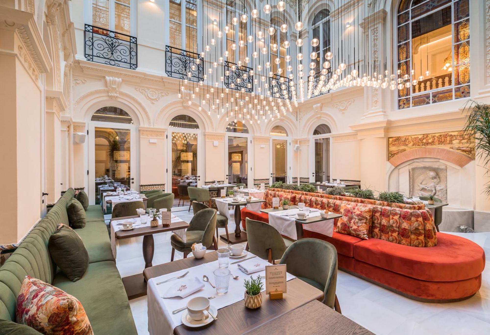 Palacio Gran Via, A Royal Hideaway Hotel กรานาดา ภายนอก รูปภาพ