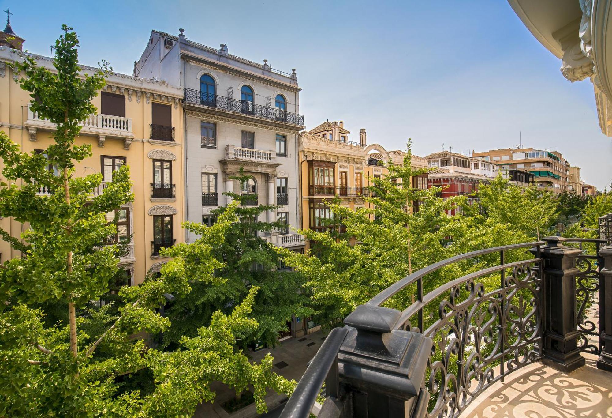 Palacio Gran Via, A Royal Hideaway Hotel กรานาดา ภายนอก รูปภาพ